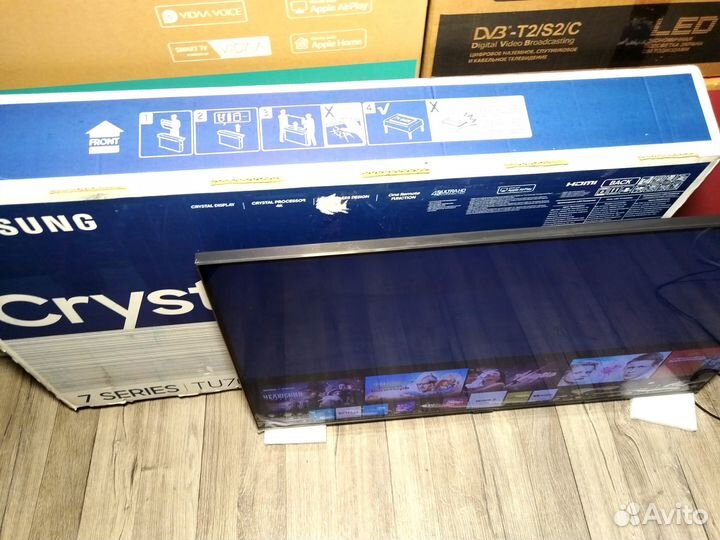 Безрамочный Samsung 43 дюйма Tizen Crystal 4k