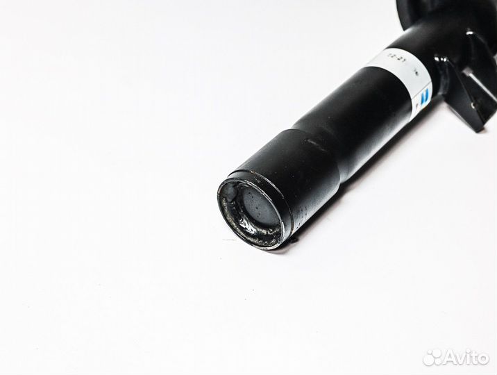 Передний левый амортизатор BMW X3 F25, X4 F26