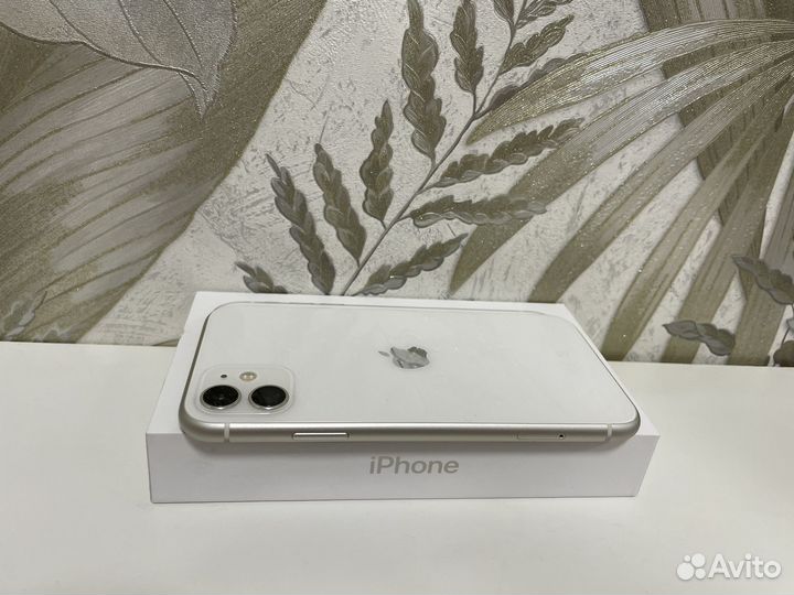 iPhone 11, 128 ГБ