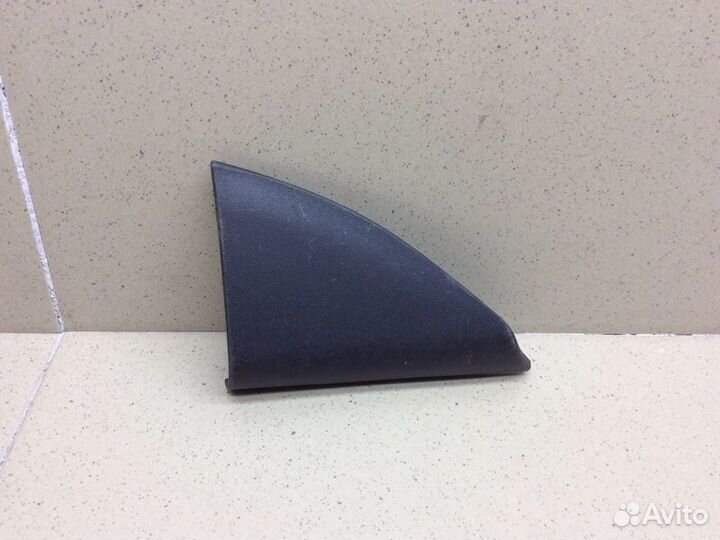 Крышка зеркала внутренняя правая Toyota Rav 4 A30