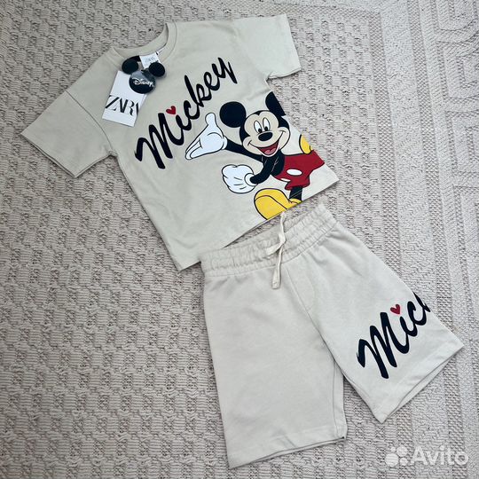 Костюм на мальчика Zara 110,116,128