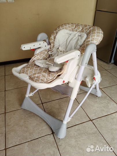 Стульчик для кормления babyton