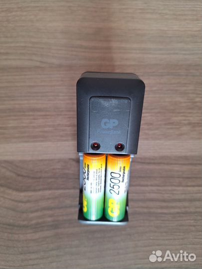 Зарядное устройство GP