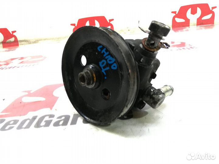 Насос гидроусилителя руля Toyota Hiace LH114L 2L