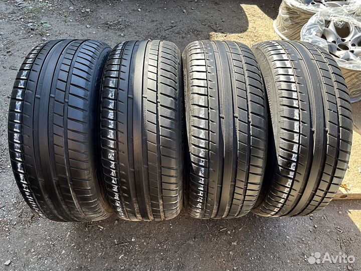 Kormoran Road Performance 225/55 R16 95V