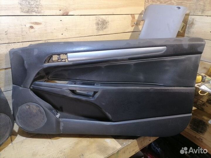 К-кт обшивки двери Opel Astra