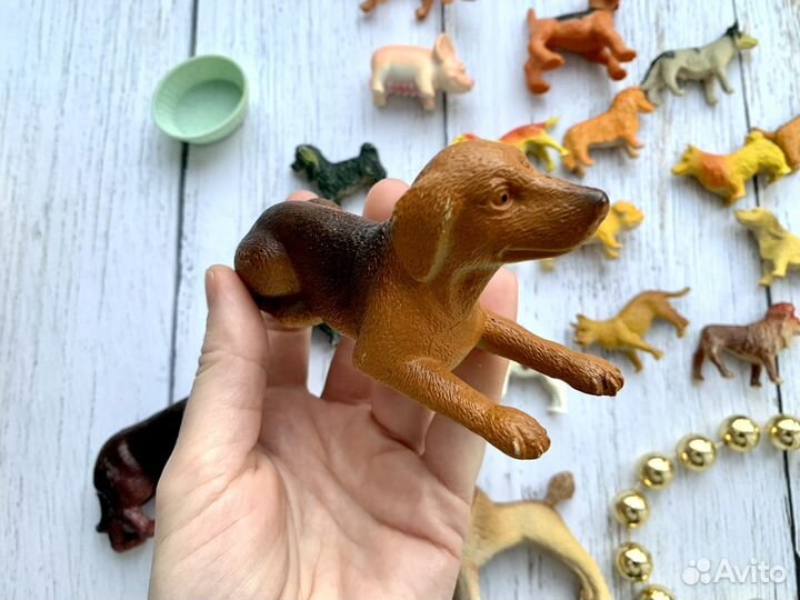 Реалистичные фигурки собак животных