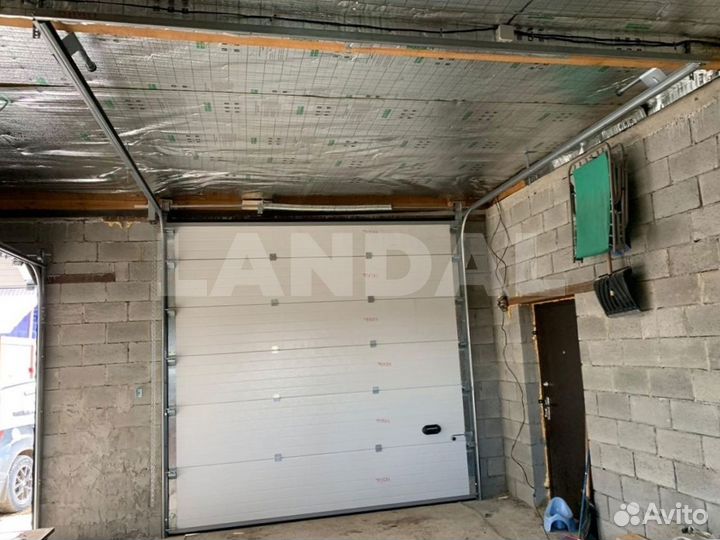 Гаражные секционные ворота