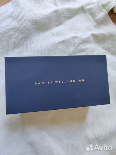 Оригинальная коробка от часов Daniel Wellington