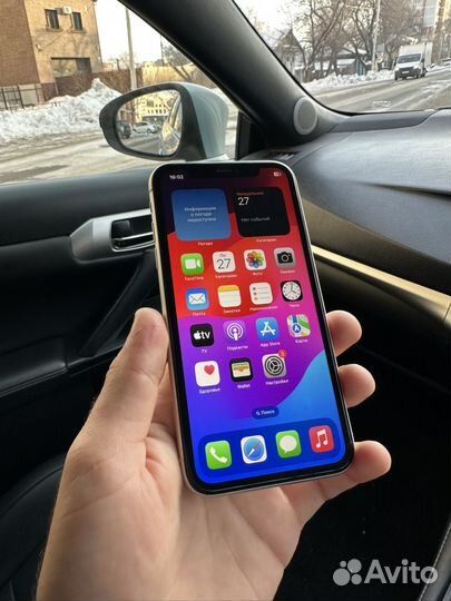 iPhone 11, 64 ГБ