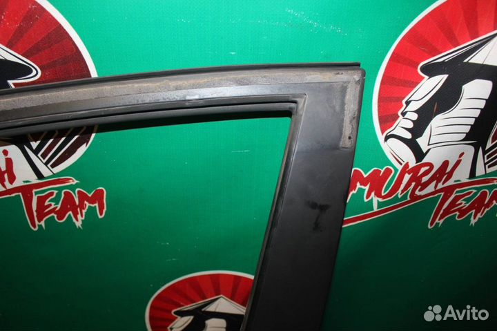 Дверь передняя левая Toyota Avensis AZT250 1AZ-FSE