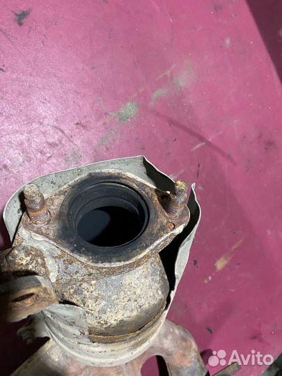 Выпускной коллектор Mitsubishi Lancer 9