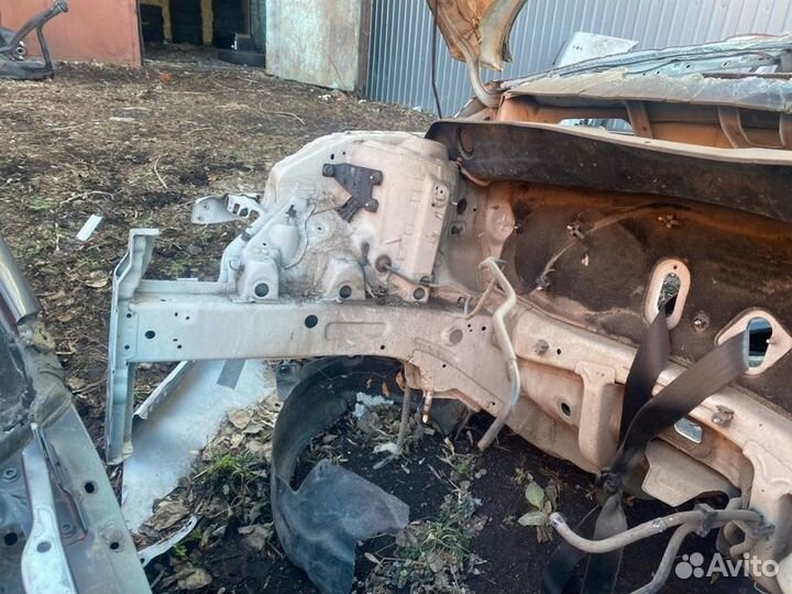 Лонжерон (четверть) передний правый Hyundai