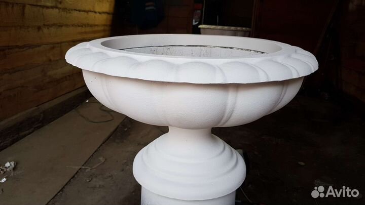 Уличные вазоны бетонные