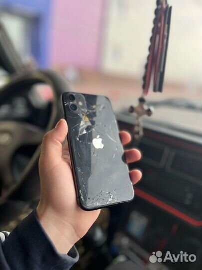 iPhone 11, 64 ГБ