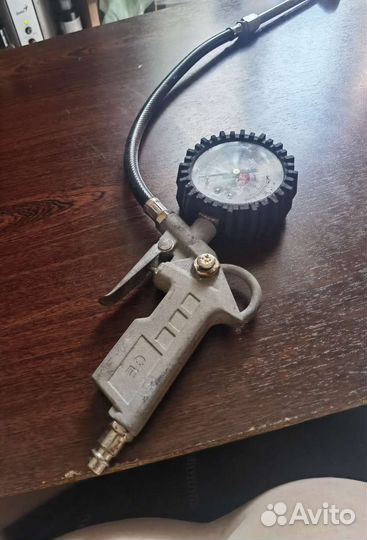 Пистолет для подкачки шин