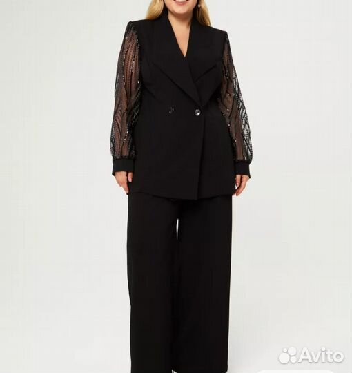 Продам брючный костюм