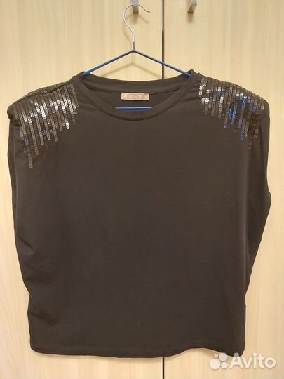 Футболка с пайетками Vilatte p.44-46