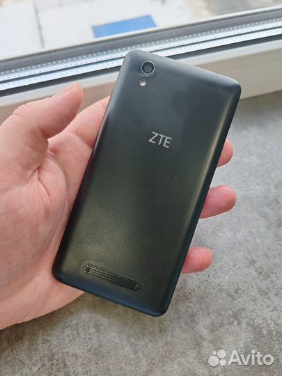 ZTE Blade X3, 8 ГБ