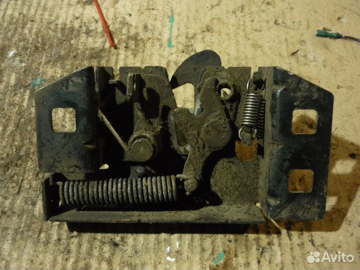 Замок капота Мондео 2