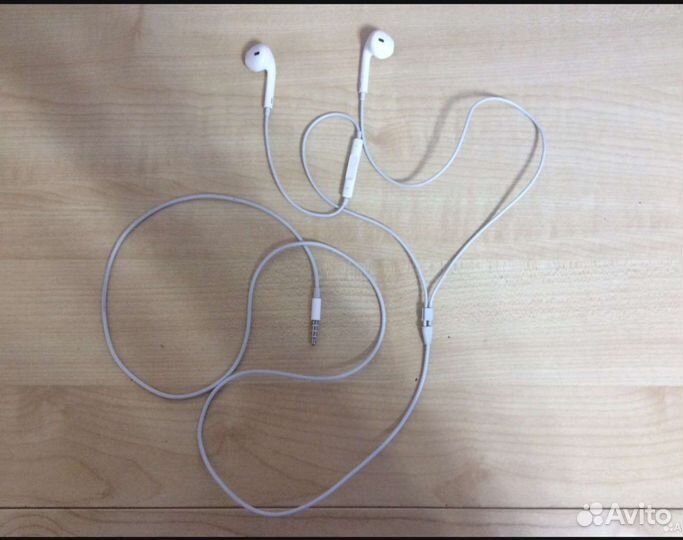 Samsung,Apple EarPods,Huawei и тд