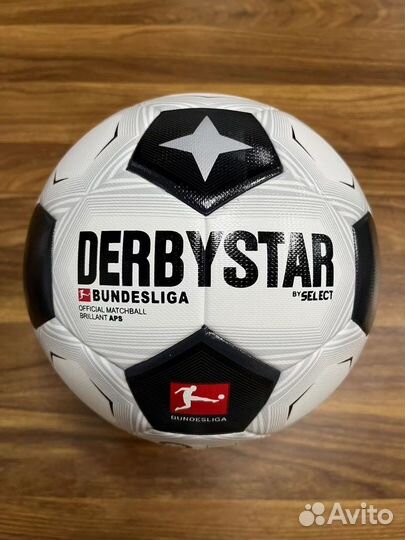 Футбольный мяч Derbystar Brilliant (Новый(5)