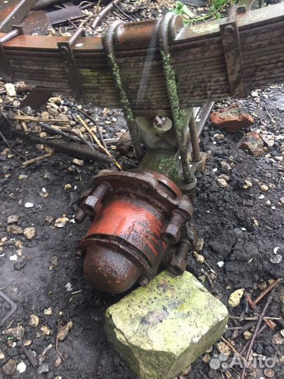 Ось от трактороной телеги