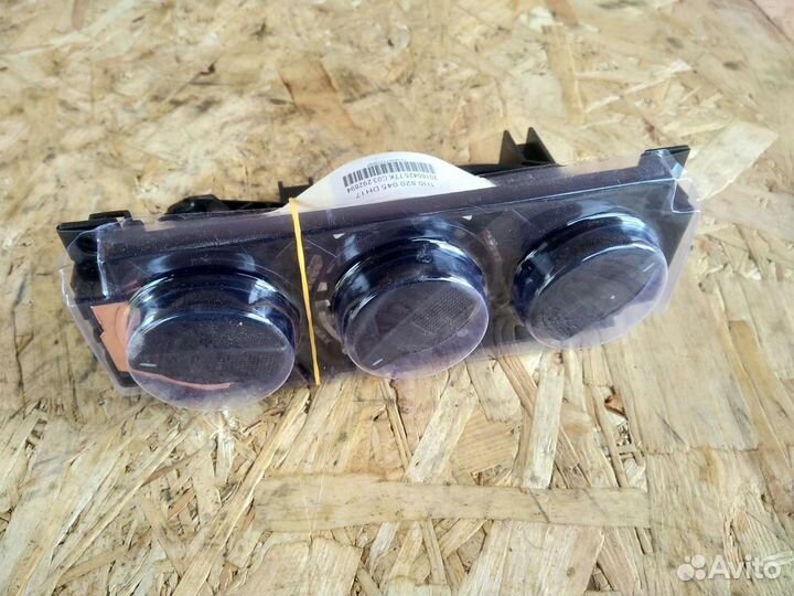 Блок управления печкой Passat b3 Golf3 (3 троса)