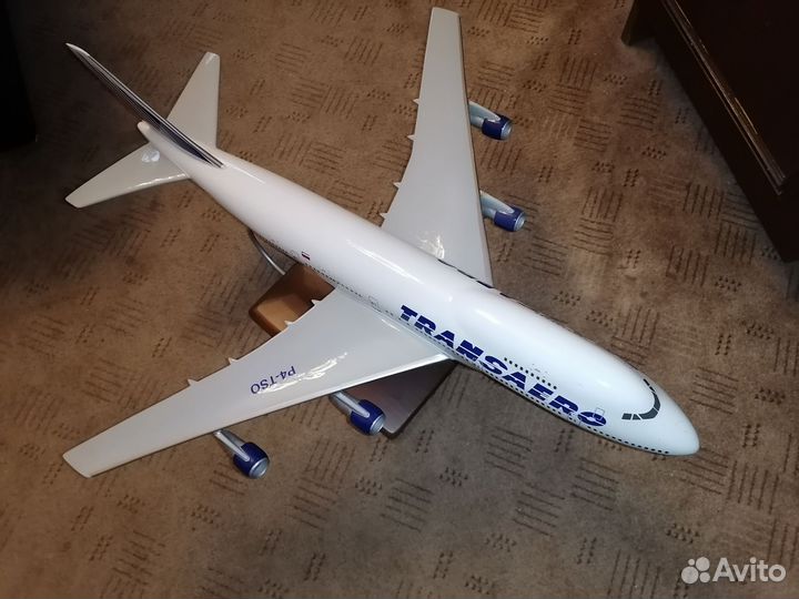 Модель самолета Boeing 747-200