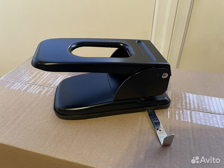 Дырокол 9670 KW-trio Heavy 2-Hole Duty Punch