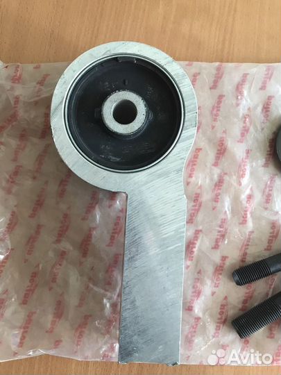 Сайлентблок Honda Pilot