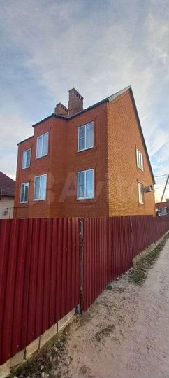 Дом 320 м² на участке 4 сот.