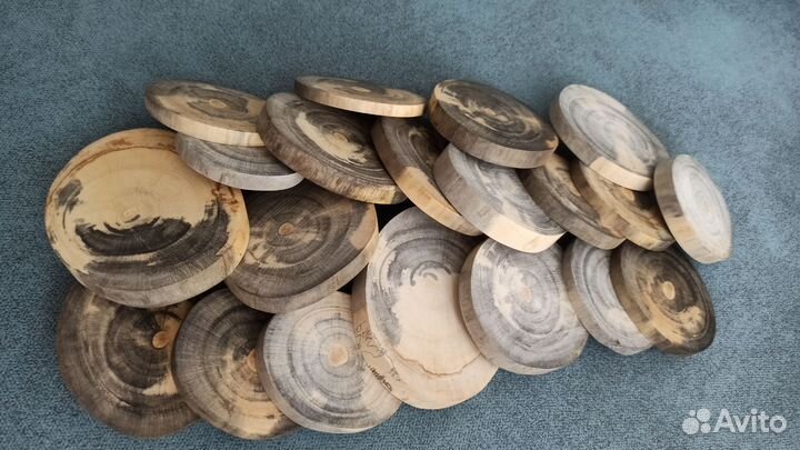 Спил дерева. Подставка для чашки