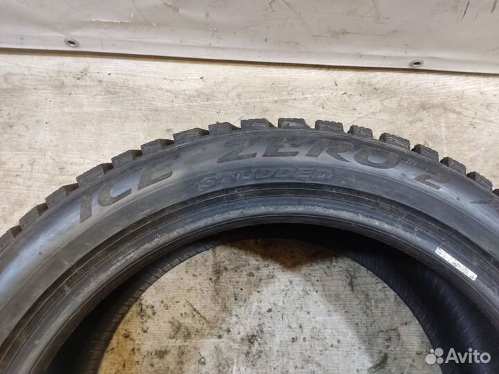 Pirelli Ice Zero 2 235/45 R18