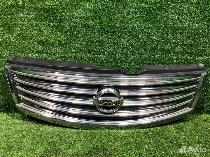 Решетка радиатора Nissan Fuga Y50 PY50 PNY50