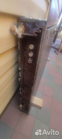 Дверь входная металлическая уличная