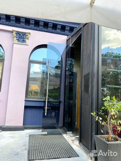 Дверь стеклянная межкомнатная