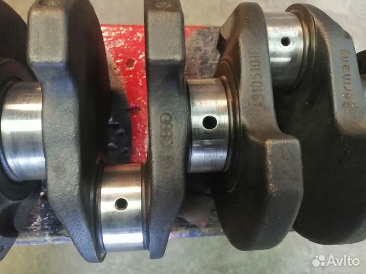 Коленвал audi 100