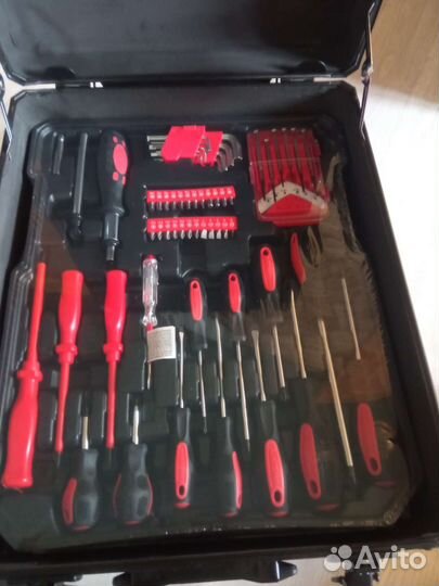 Продам набор ручного инструмента