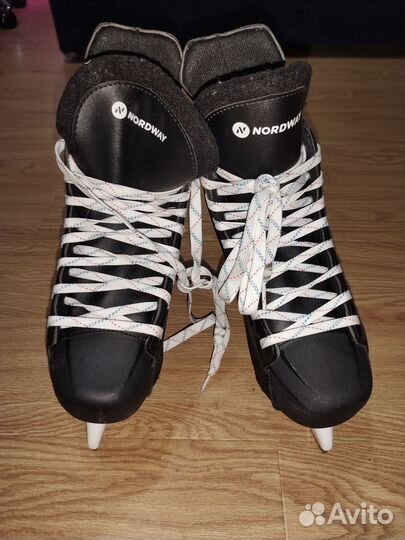 Коньки хоккейные детские размер 38