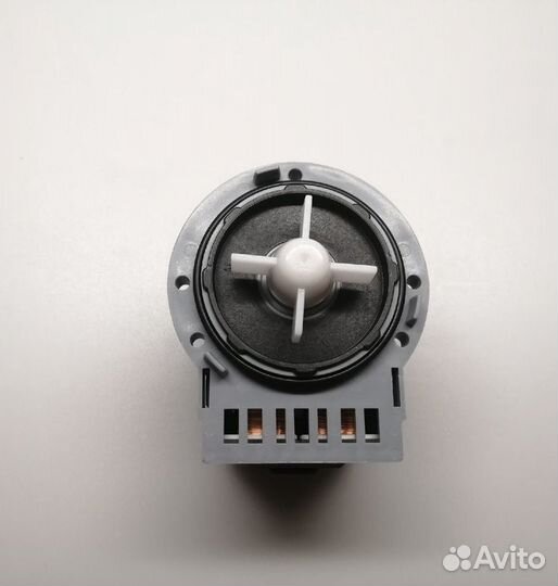 Помпа (Сливной насос) на 3 винтах, универсальная