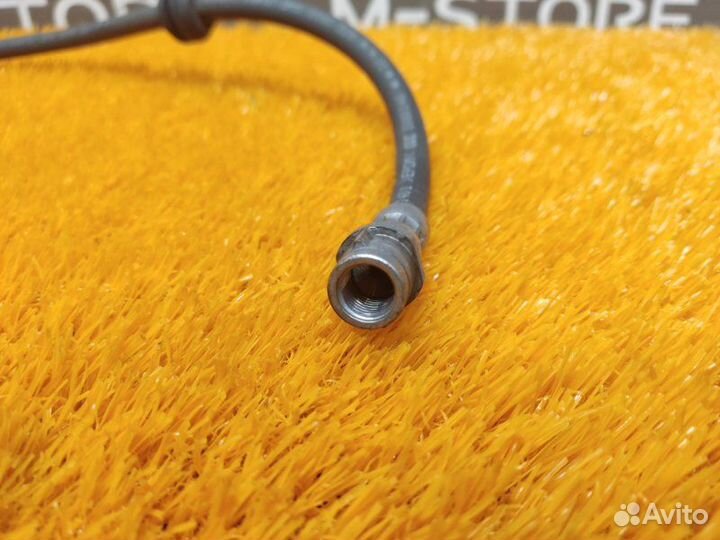 Шланг тормозной передний правый Mercedes-Benz