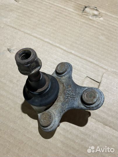 Шаровая опора 5Q0407366A