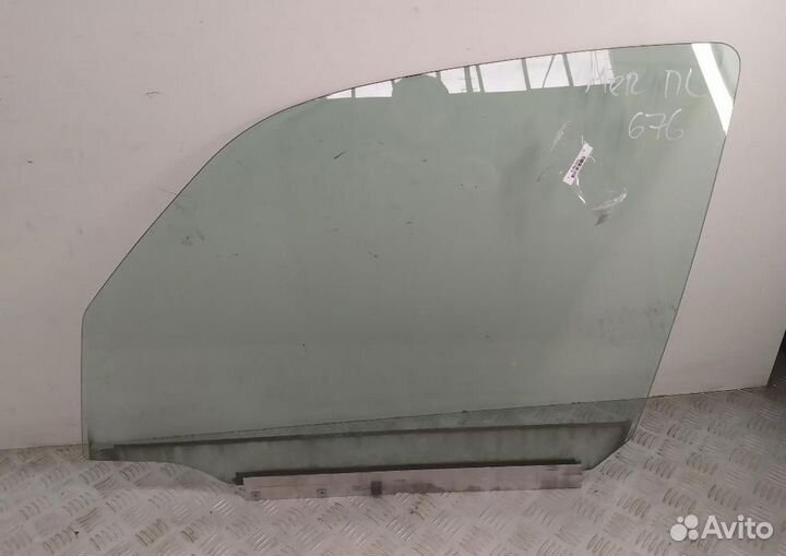 Стекло двери передней левой Opel Meriva A