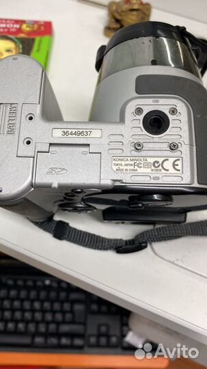 Компактный фотоаппарат