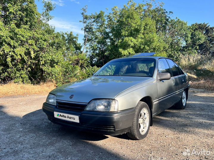 Opel Omega 2.0 МТ, 1988, 250 000 км