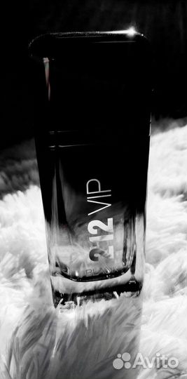 Carolina Herrera 212 VIP Black мужской парфюм