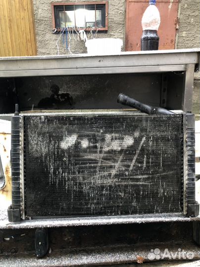 Радиатор охлаждения бу мерседес 709(609)