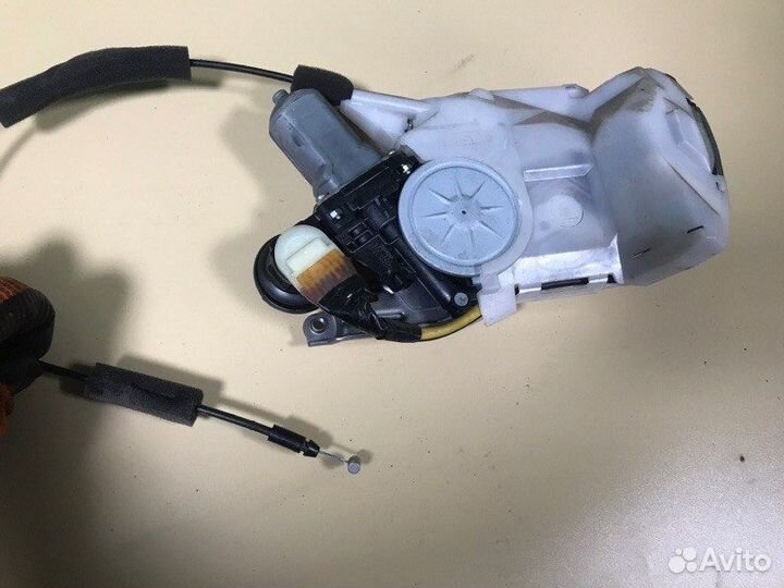 Замок двери задний левый Honda N-Box JF1 S07A 2013