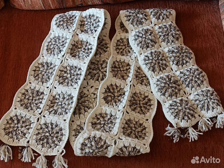 Вязаный крючком шарф